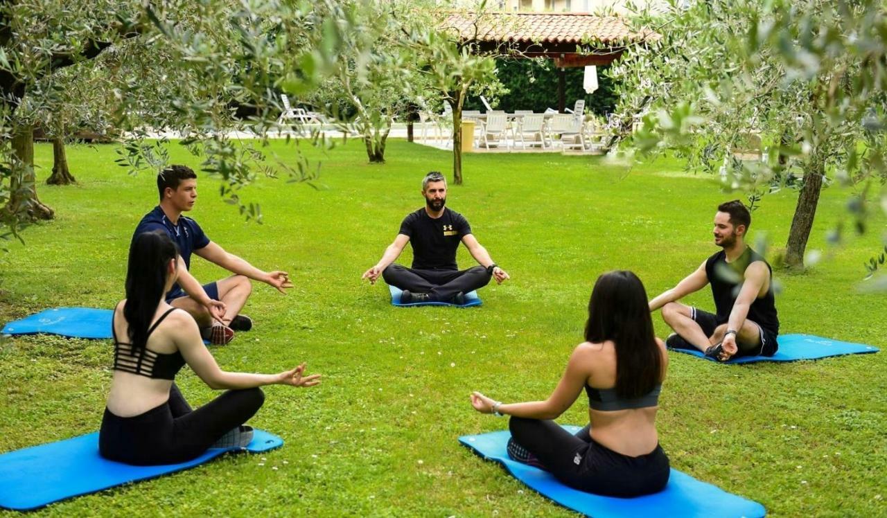 مبيت وإفطار إيزِيو Miramonti المظهر الخارجي الصورة